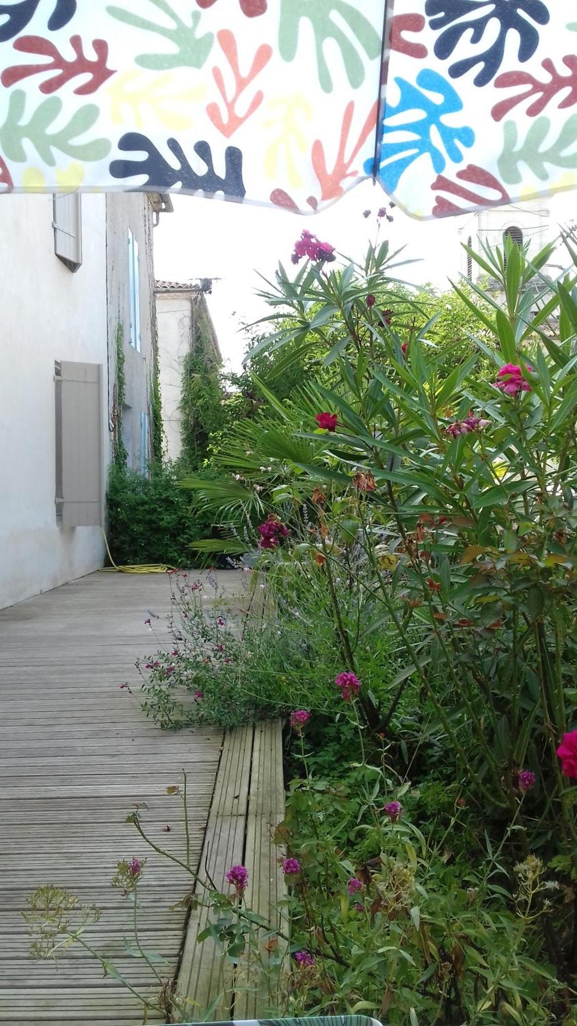 Apartamento Le Studio De La Casa Fourquaise Fourques-sur-Garonne Exterior foto